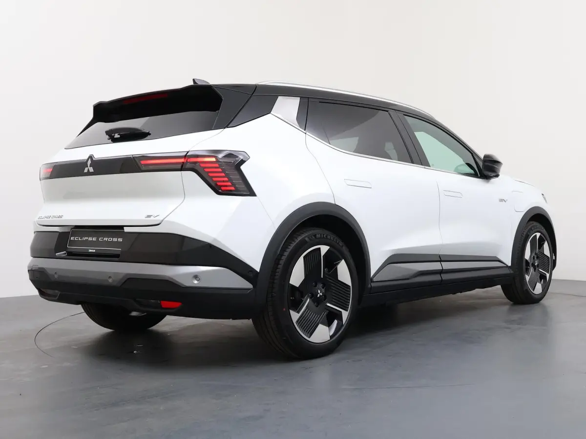 Intense 87 kWh €5.000 Korting | Google Build-in | Elektrische Achterklep | Dakrails | Warmtepomp + Batterij Verwarming | Adaptieve Cruise Control | Keyless Entry  | Privacy Glass | Verwarm