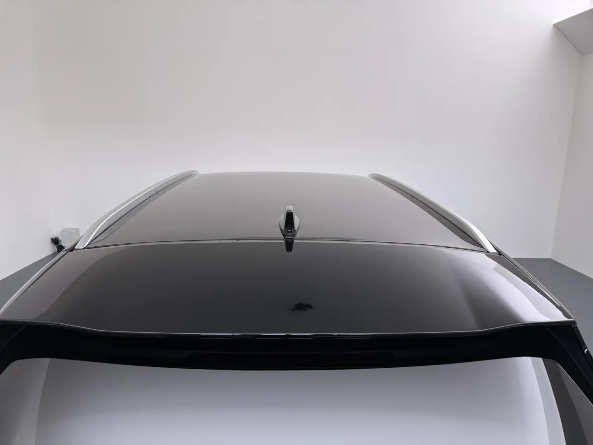 Intense 87 kWh €5.000 Korting | Google Build-in | Elektrische Achterklep | Dakrails | Warmtepomp + Batterij Verwarming | Adaptieve Cruise Control | Keyless Entry  | Privacy Glass | Verwarm