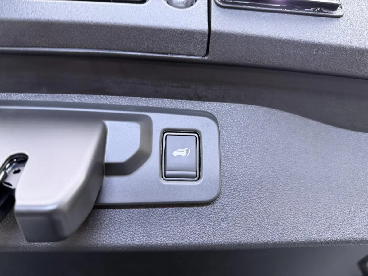 Intense 87 kWh €5.000 Korting | Google Build-in | Elektrische Achterklep | Dakrails | Warmtepomp + Batterij Verwarming | Adaptieve Cruise Control | Keyless Entry  | Privacy Glass | Verwarm