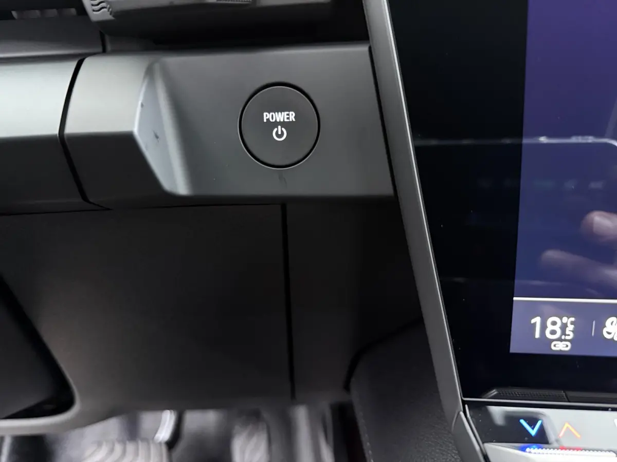 Intense 87 kWh €5.000 Korting | Google Build-in | Elektrische Achterklep | Dakrails | Warmtepomp + Batterij Verwarming | Adaptieve Cruise Control | Keyless Entry  | Privacy Glass | Verwarm