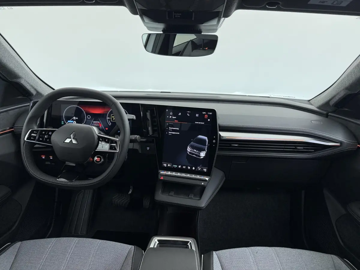 Intense 87 kWh €5.000 Korting | Google Build-in | Elektrische Achterklep | Dakrails | Warmtepomp + Batterij Verwarming | Adaptieve Cruise Control | Keyless Entry  | Privacy Glass | Verwarm