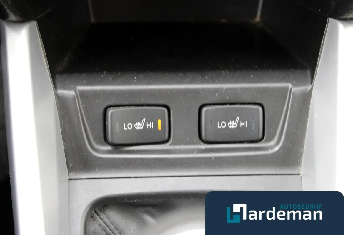 1.6 Exclusive Navi Carplay Cruise