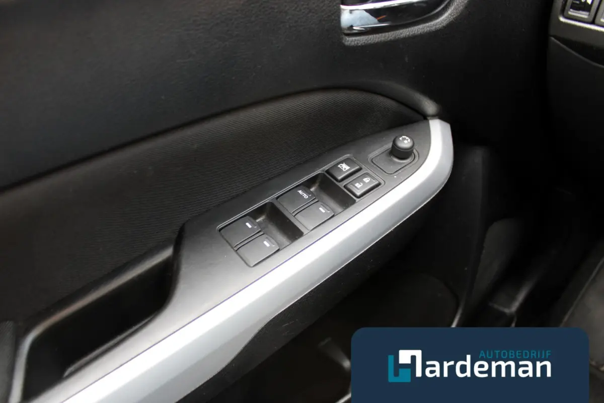 1.6 Exclusive Navi Carplay Cruise