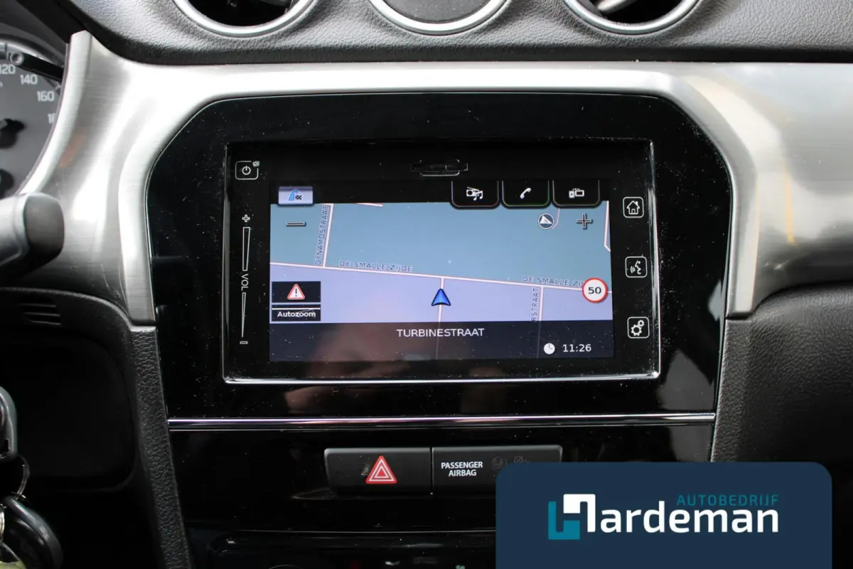 1.6 Exclusive Navi Carplay Cruise