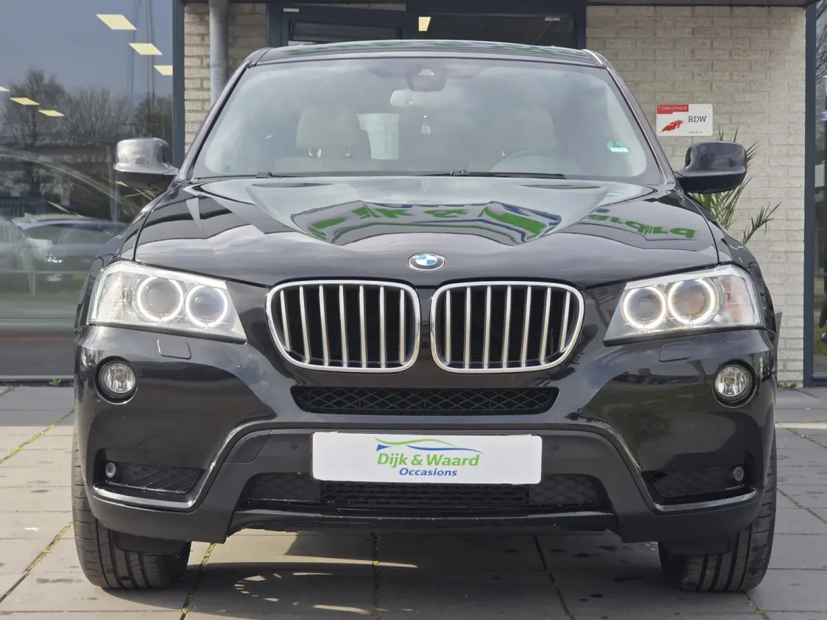 XDrive28i High Executive – PANO – 245PK – Automaat –