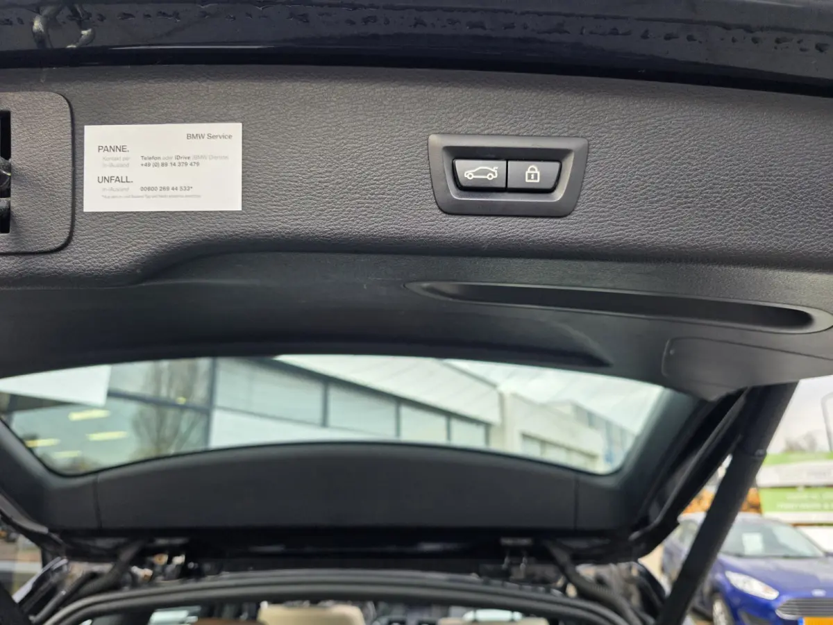 XDrive28i High Executive – PANO – 245PK – Automaat –