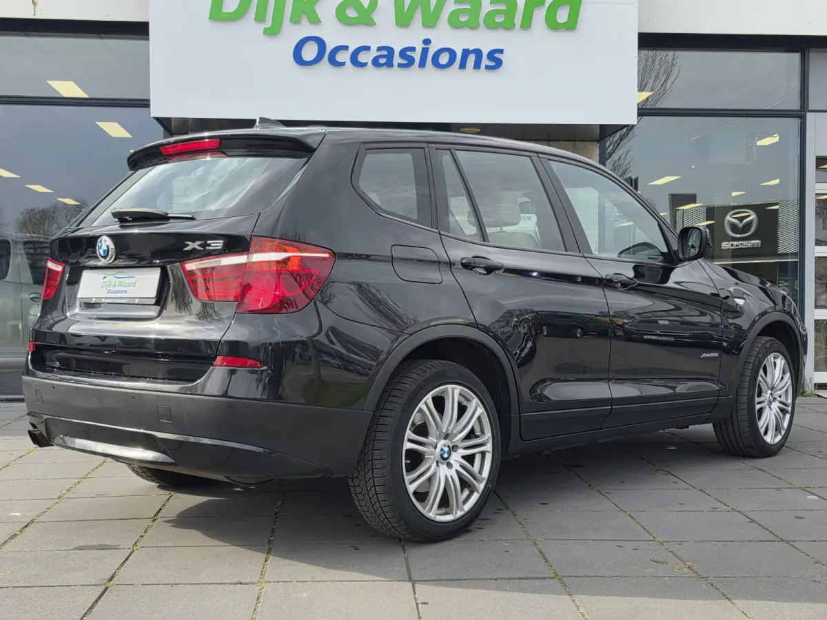 XDrive28i High Executive – PANO – 245PK – Automaat –