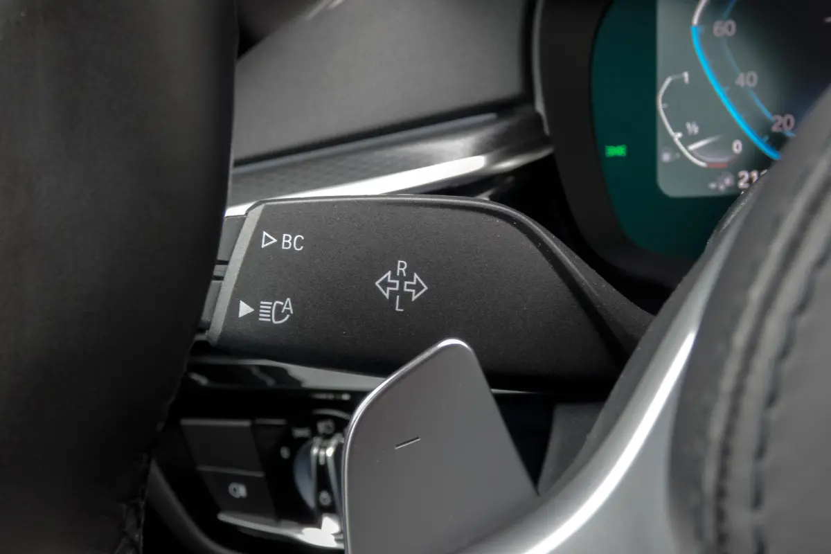 530e Business Edition Plus M-PERFORMANCE | M-PAKKET | PANO | ACC | CAMERA | ELEKTRISCH VERSTELBARE VOORSTOELEN