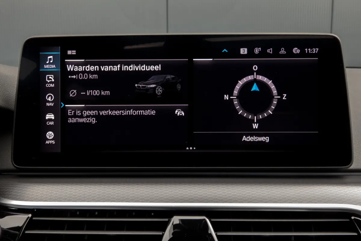 530e Business Edition Plus M-PERFORMANCE | M-PAKKET | PANO | ACC | CAMERA | ELEKTRISCH VERSTELBARE VOORSTOELEN