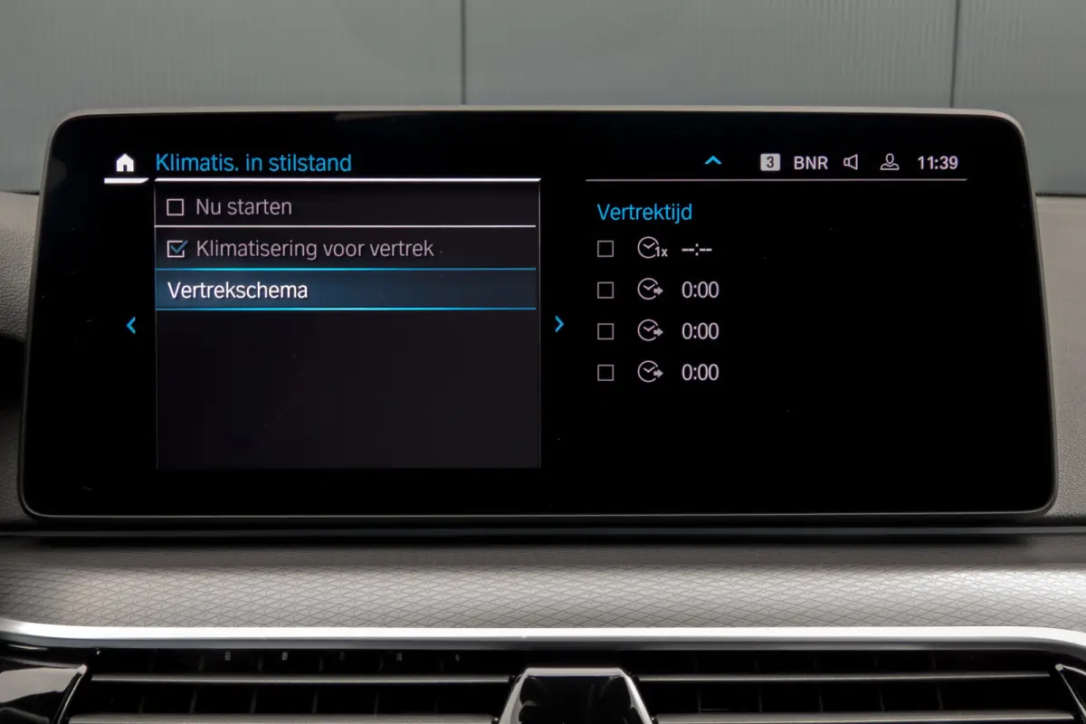 530e Business Edition Plus M-PERFORMANCE | M-PAKKET | PANO | ACC | CAMERA | ELEKTRISCH VERSTELBARE VOORSTOELEN