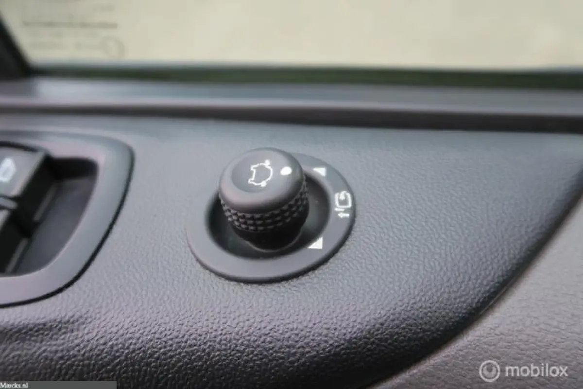 2.0 TDCI 130pk L2H1 3 persoons EURO 6
