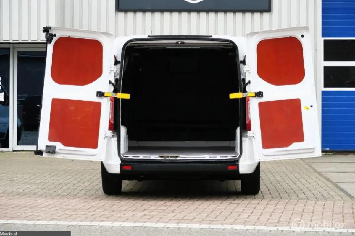 2.0 TDCI 130pk L2H1 3 persoons EURO 6