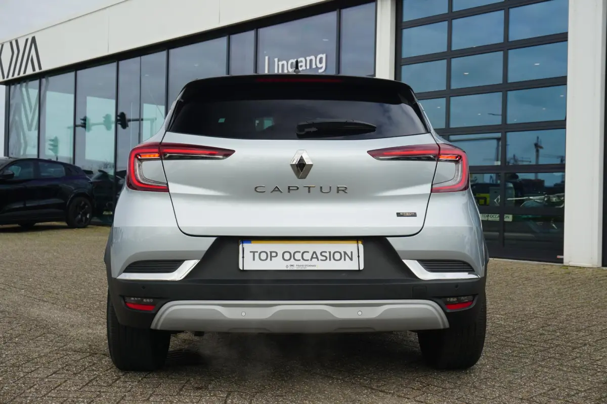 1.6 E-Tech Hybrid 145 Techno