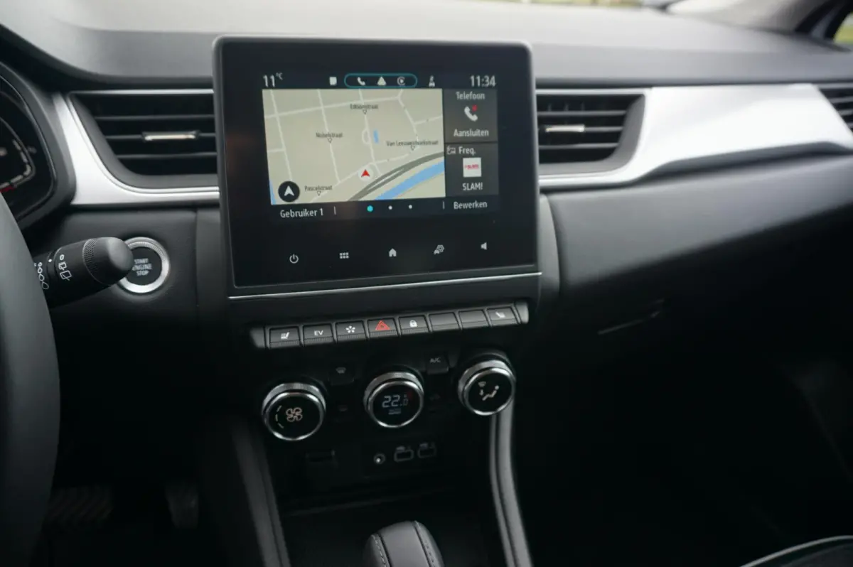 1.6 E-Tech Hybrid 145 Techno