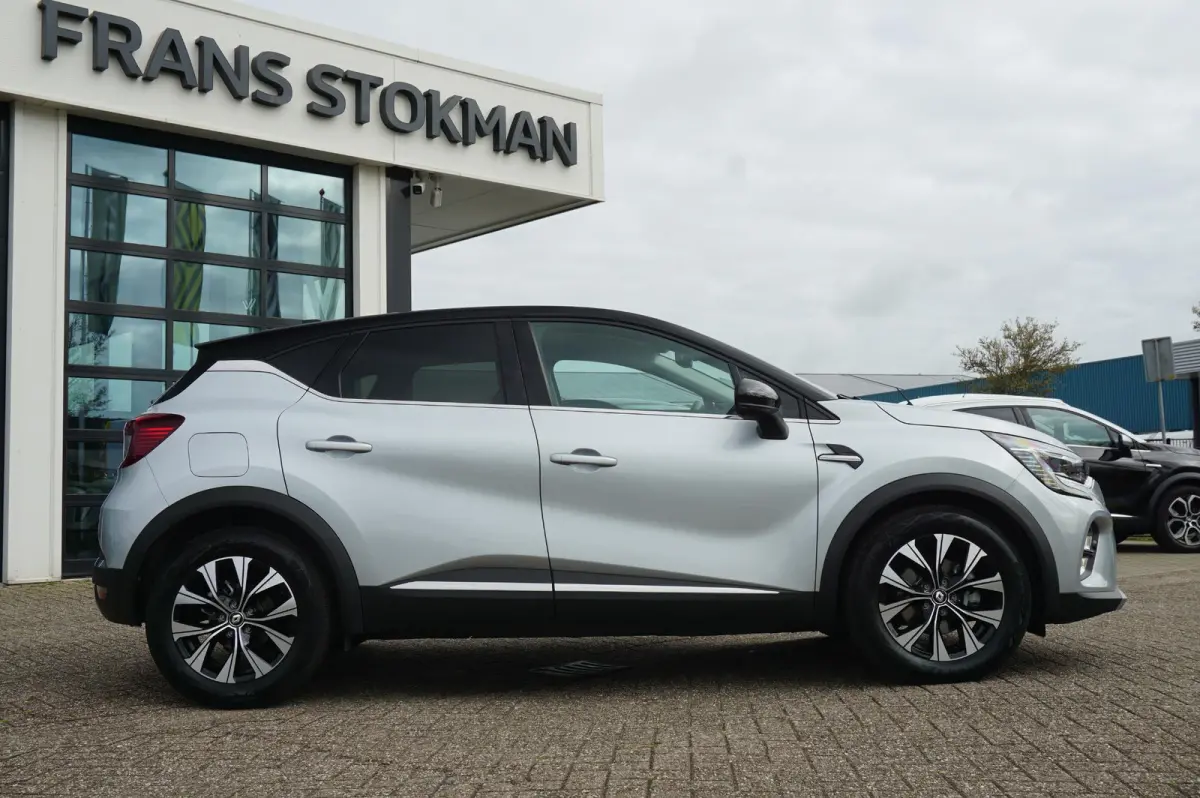 1.6 E-Tech Hybrid 145 Techno