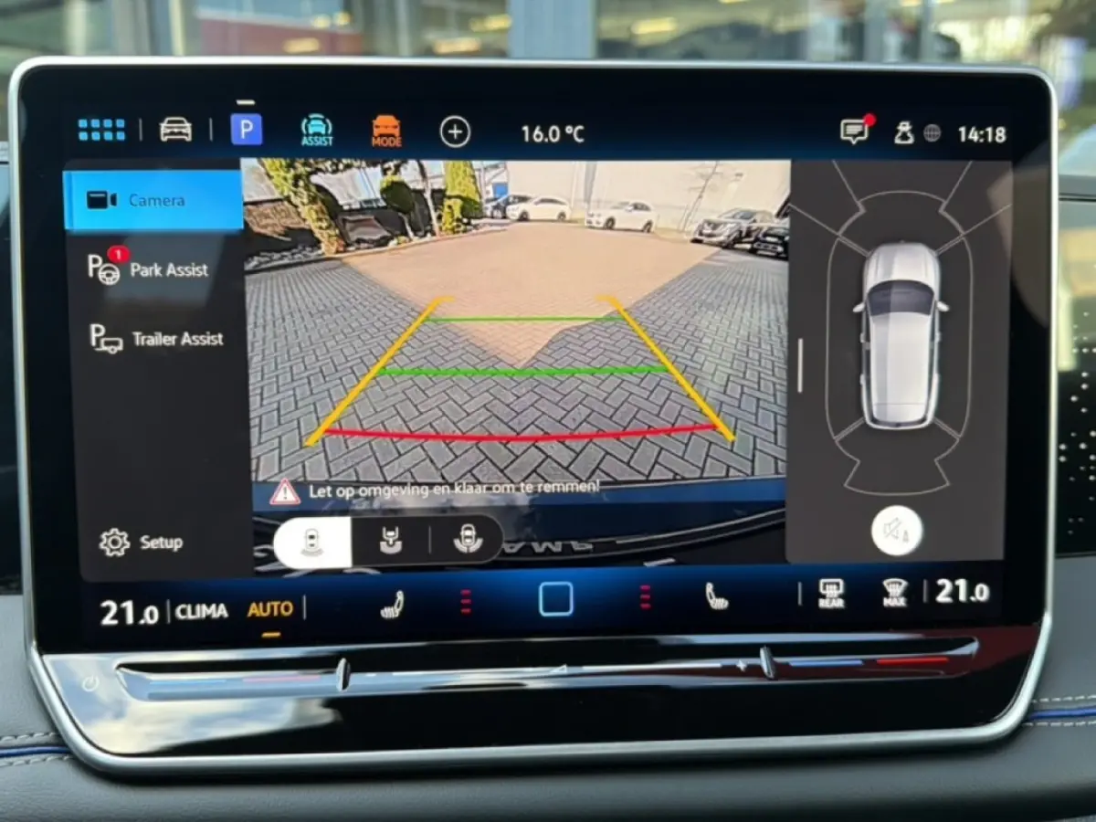1.5 eTSI R-LINE PANO-DAK/TREKHAAK/CAMERA/HUD/E-KLEP