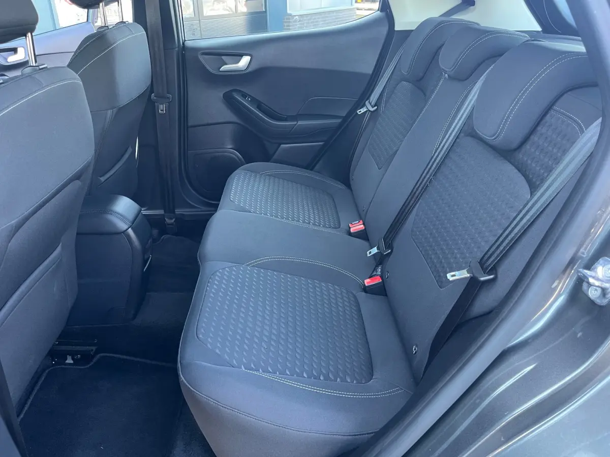1.0 EcoBoost Titanium/NL.Auto/Carplay/Stoelverwarming/Climatronic/1Ste Eigenaar/Dealer Onderhouden