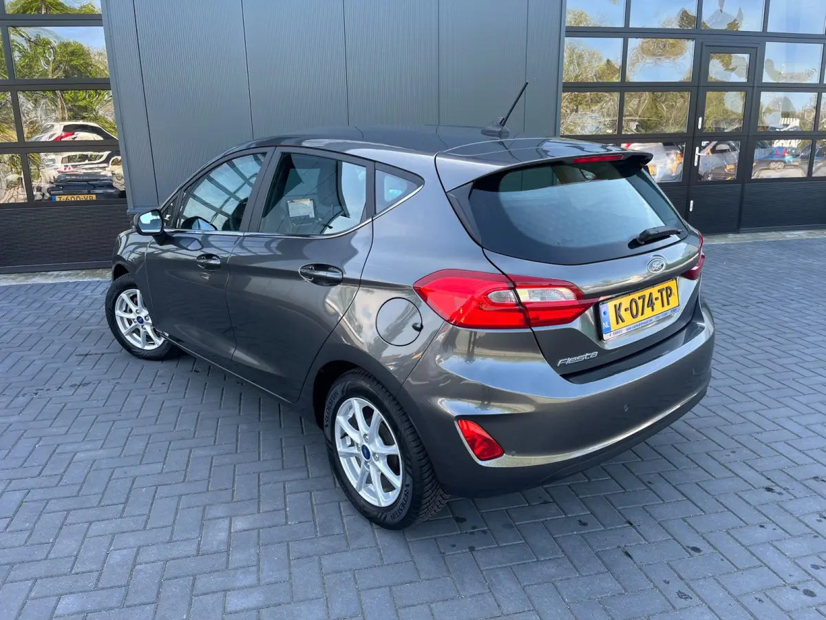 1.0 EcoBoost Titanium/NL.Auto/Carplay/Stoelverwarming/Climatronic/1Ste Eigenaar/Dealer Onderhouden