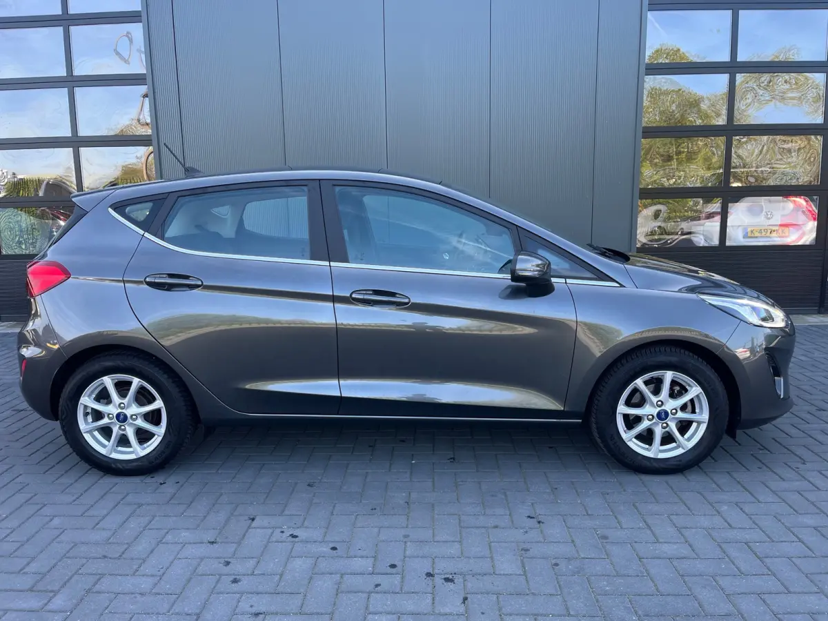 1.0 EcoBoost Titanium/NL.Auto/Carplay/Stoelverwarming/Climatronic/1Ste Eigenaar/Dealer Onderhouden