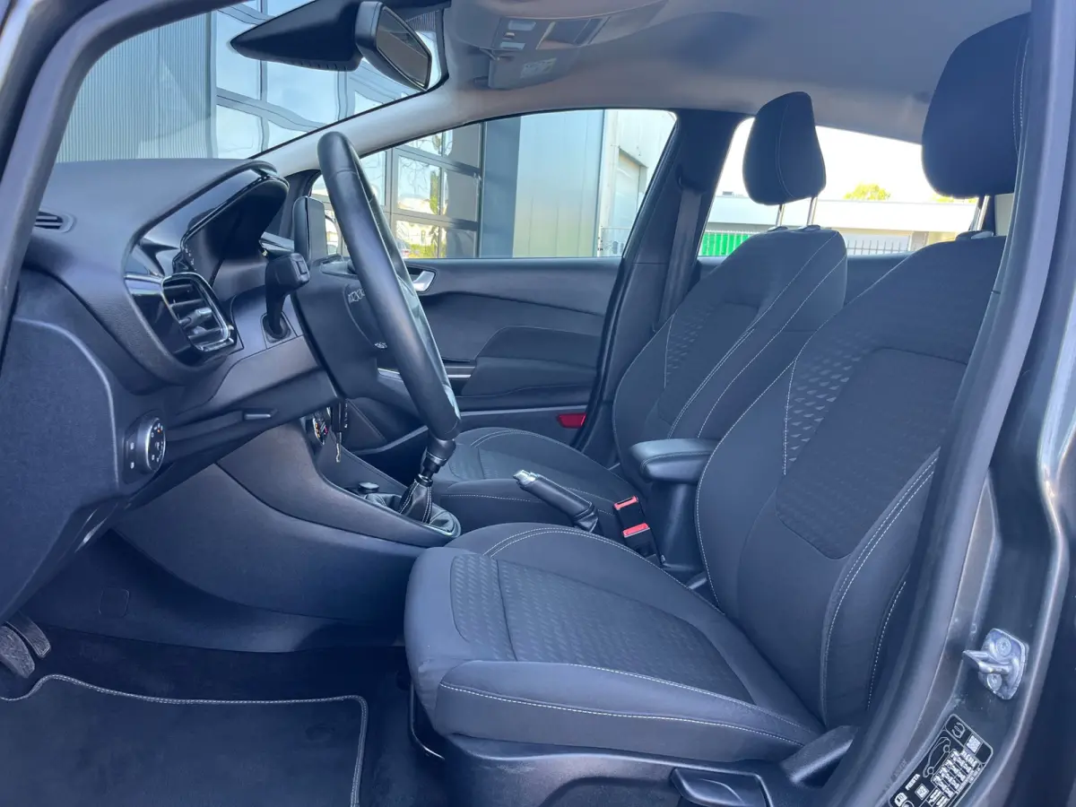 1.0 EcoBoost Titanium/NL.Auto/Carplay/Stoelverwarming/Climatronic/1Ste Eigenaar/Dealer Onderhouden