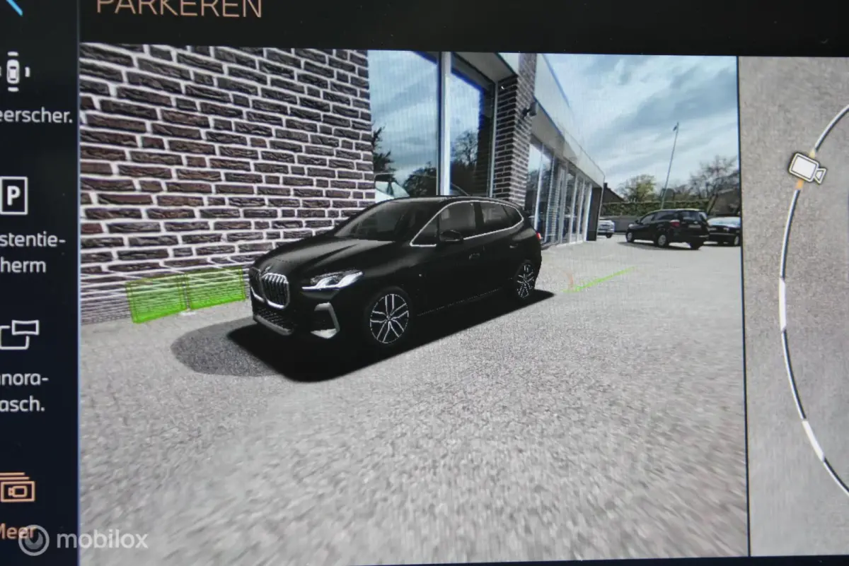 360cam, M sport onderstel, panoramadak 225e xDrive