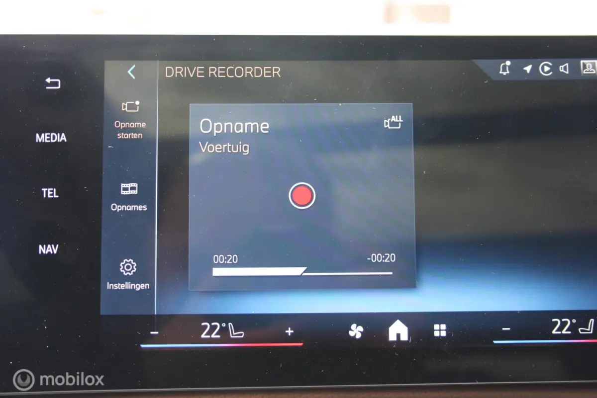 360cam, M sport onderstel, panoramadak 225e xDrive
