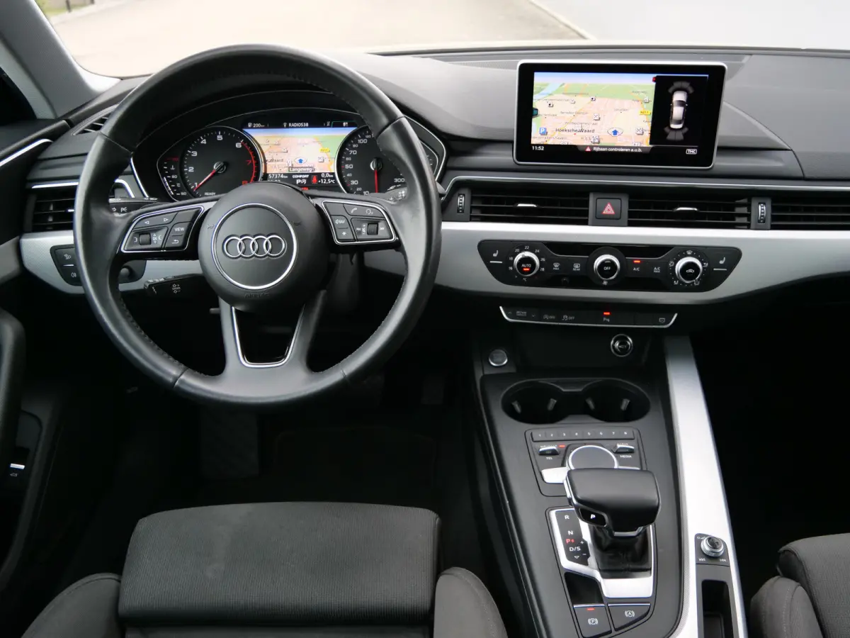 40 TFSI Sport S line 191 Pk Automaat Navigatie / PDC / Stoelverwaming / 18 inch