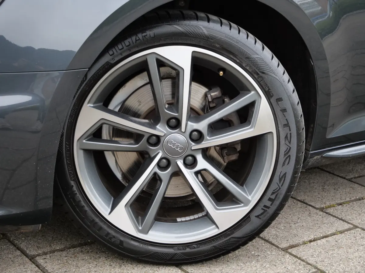 40 TFSI Sport S line 191 Pk Automaat Navigatie / PDC / Stoelverwaming / 18 inch