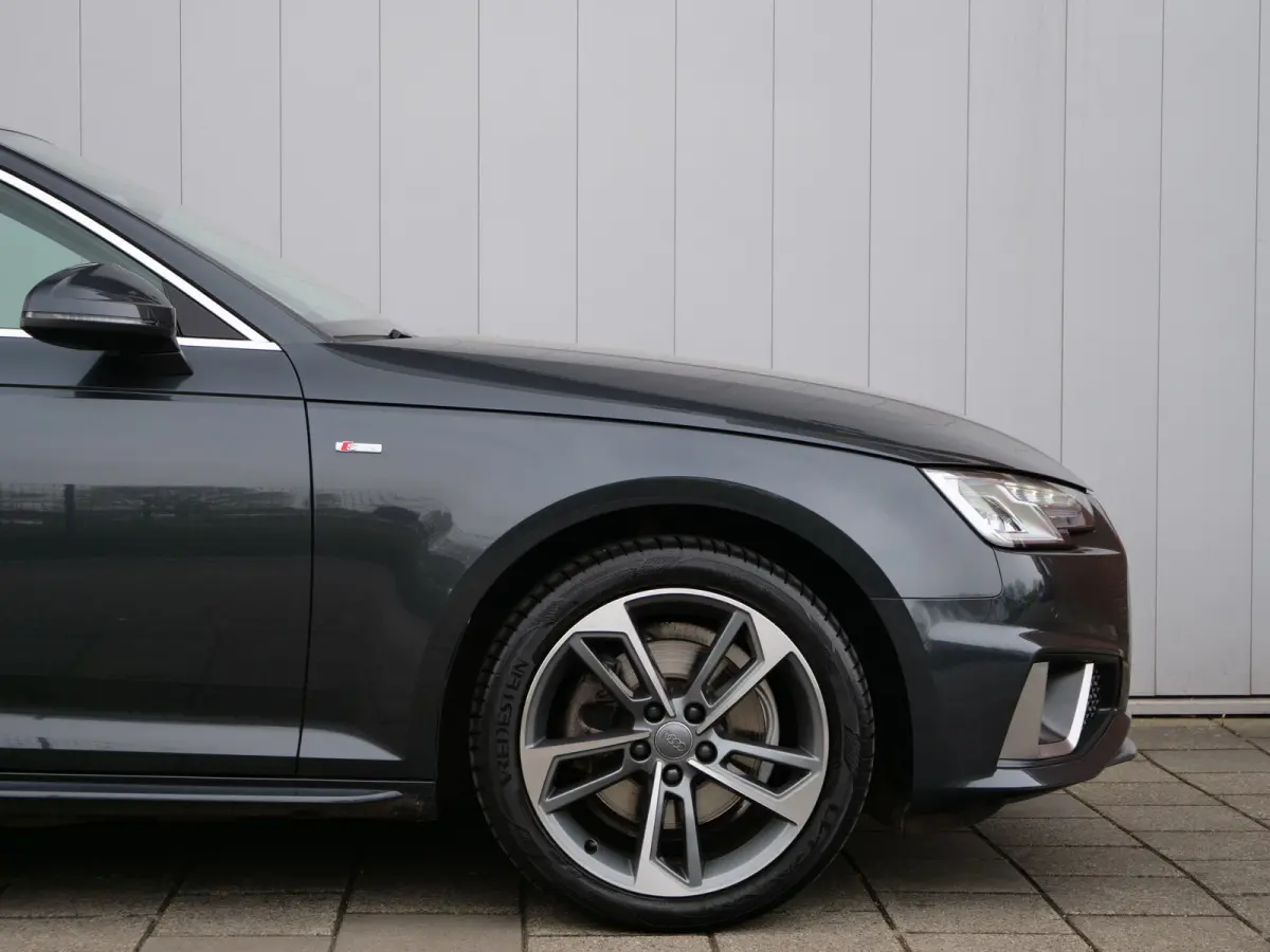 40 TFSI Sport S line 191 Pk Automaat Navigatie / PDC / Stoelverwaming / 18 inch