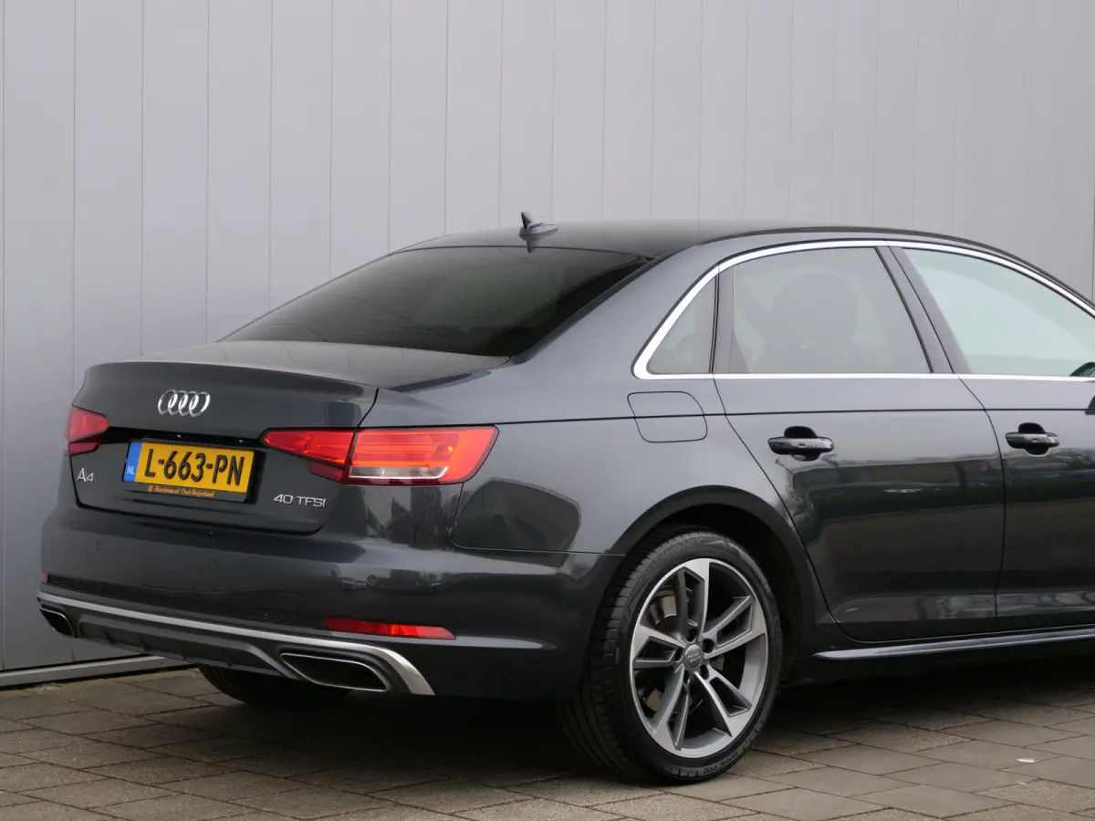 40 TFSI Sport S line 191 Pk Automaat Navigatie / PDC / Stoelverwaming / 18 inch