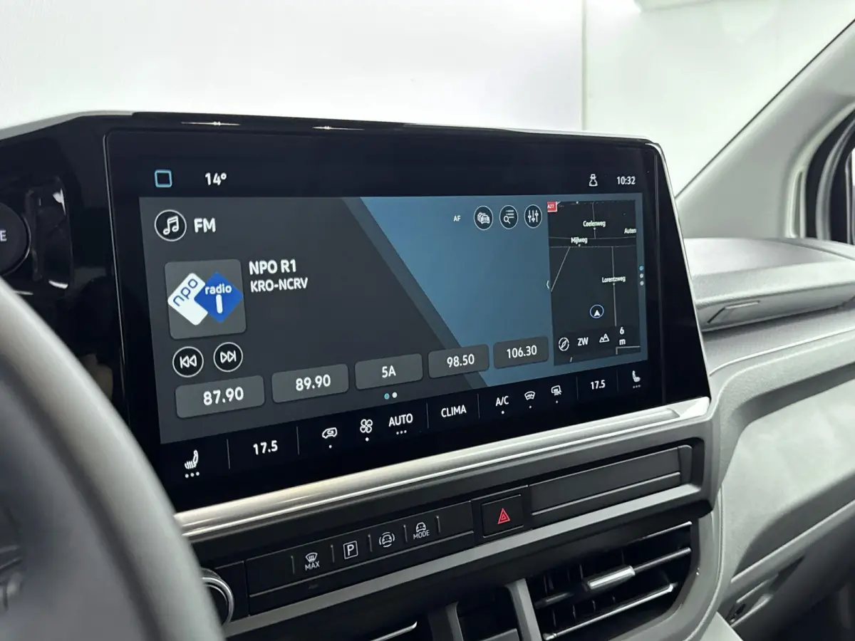 2.0 TDI L1H1 28 Bulli | Nieuwe Transporter | BPM VRIJ | Apple / Andriod Carplay | Automaat | Achter deuren zonder ruit |