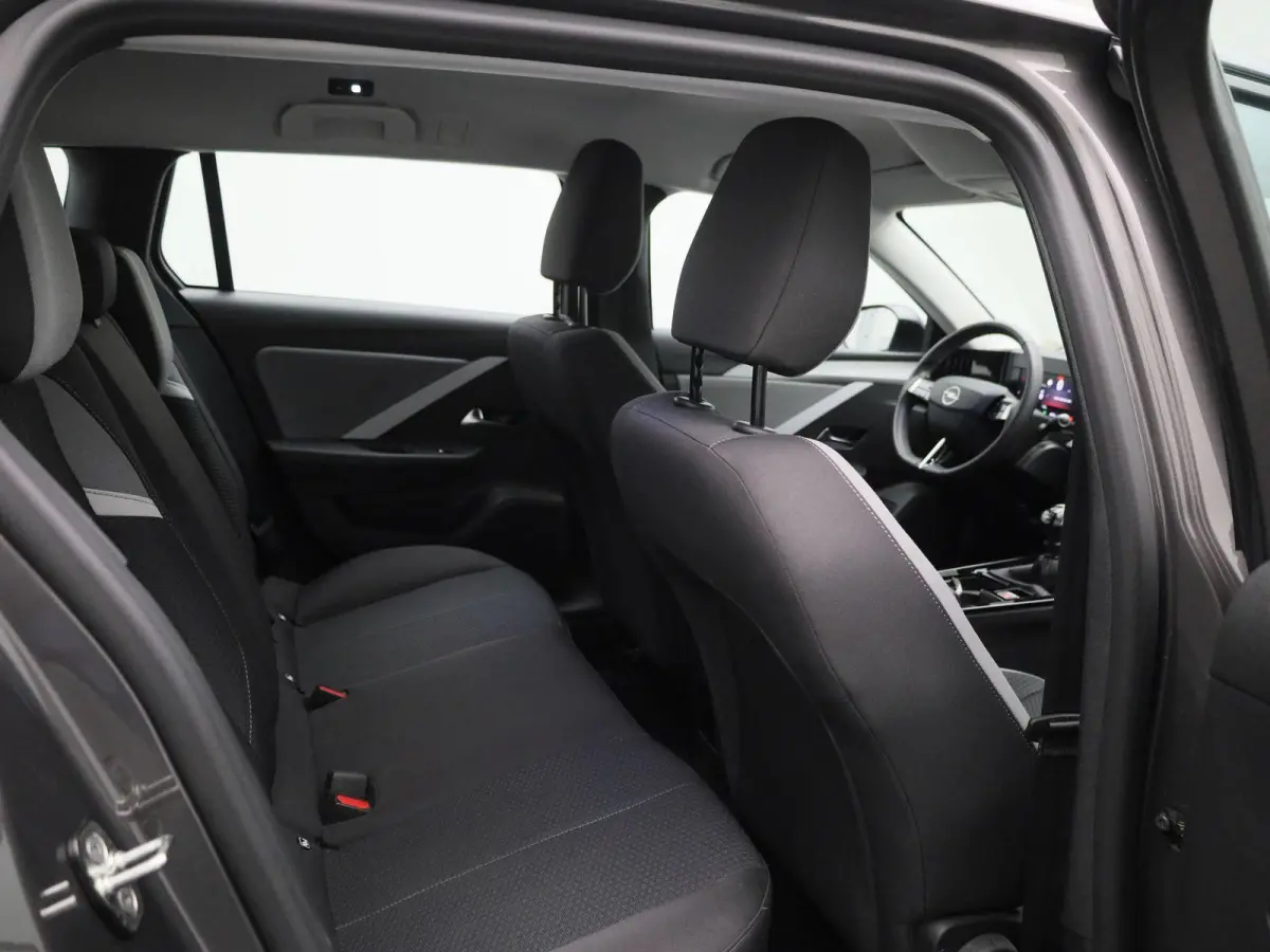 1.2 Level 2 | NAVIGATIE | CLIMATE CONTROL | PARKEERSENSOREN VOOR EN ACHTER | TREKHAAK |