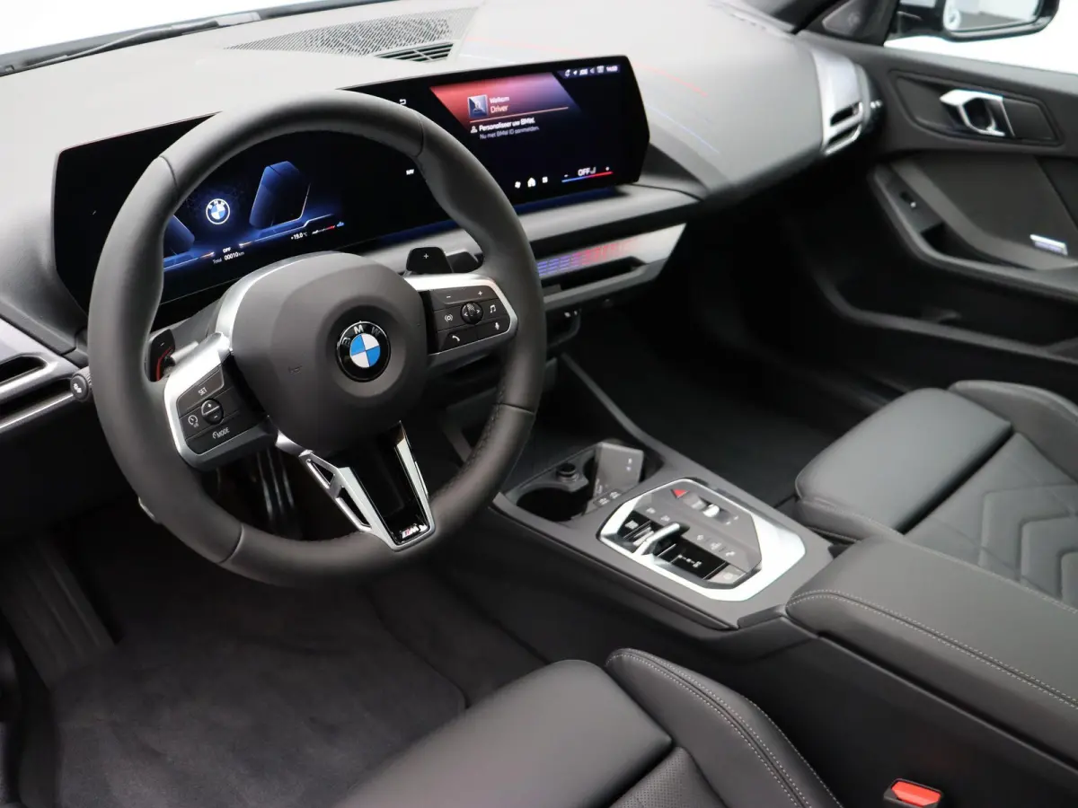 220 M Sportpakket Pro | Panoramadak | Harman Kardon | Parkeercamera | 18"