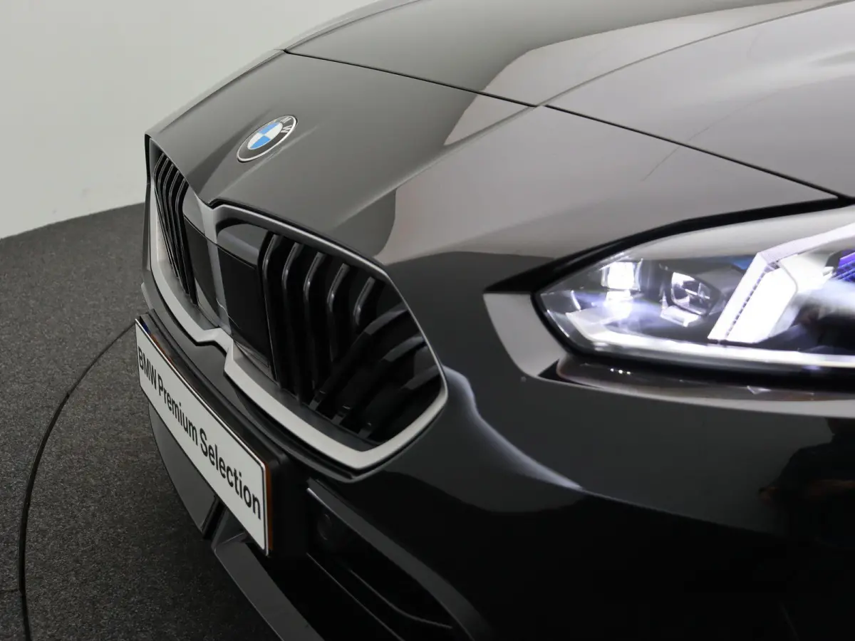 220 M Sportpakket | Driving Assistant Plus | Stuurwielverwarming | 19"