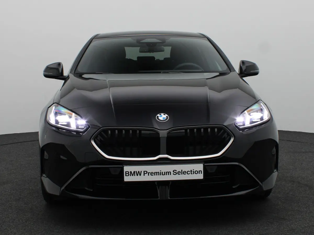 220 M Sportpakket | Driving Assistant Plus | Stuurwielverwarming | 19"