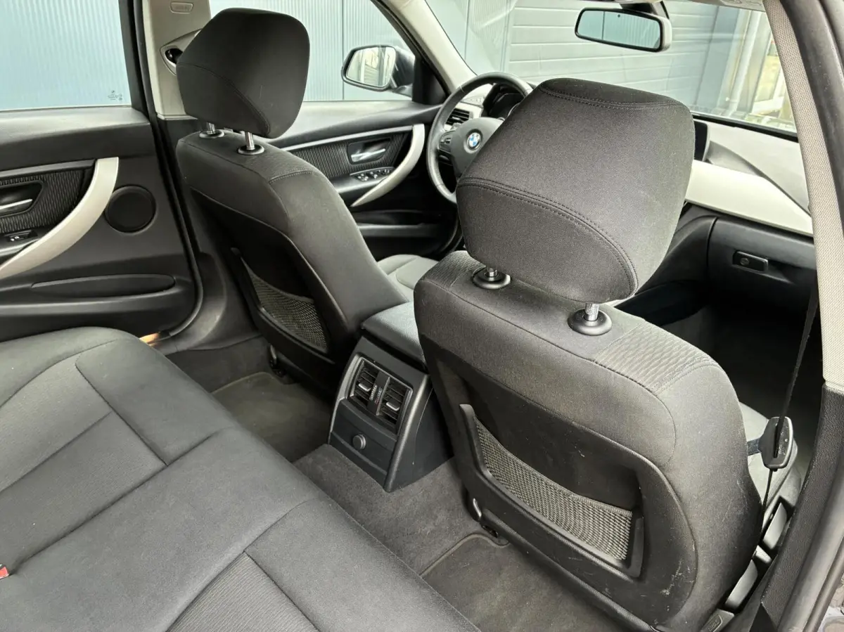 318d | CLIMA | NAVI | STOELVERWARMING