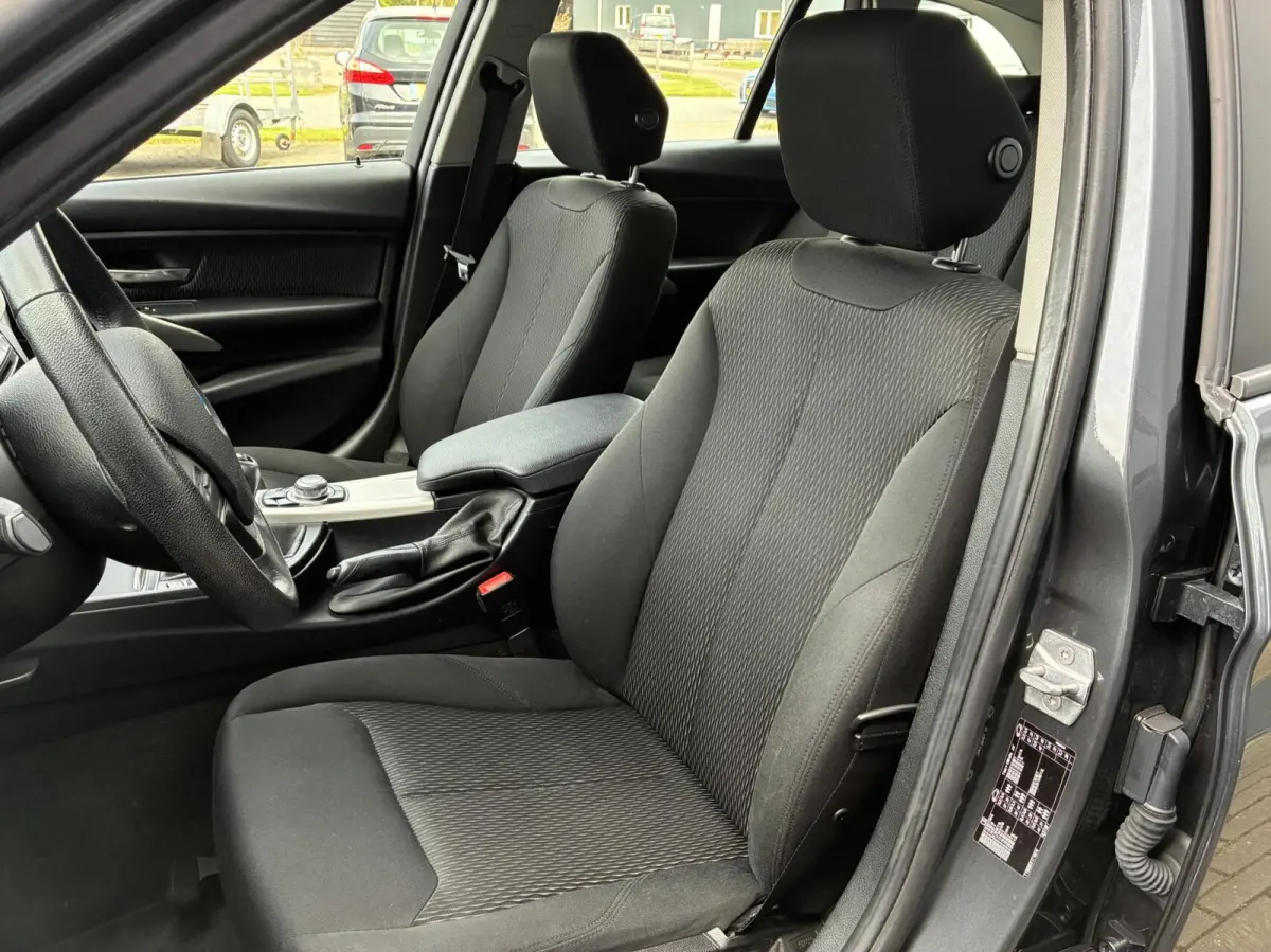 318d | CLIMA | NAVI | STOELVERWARMING