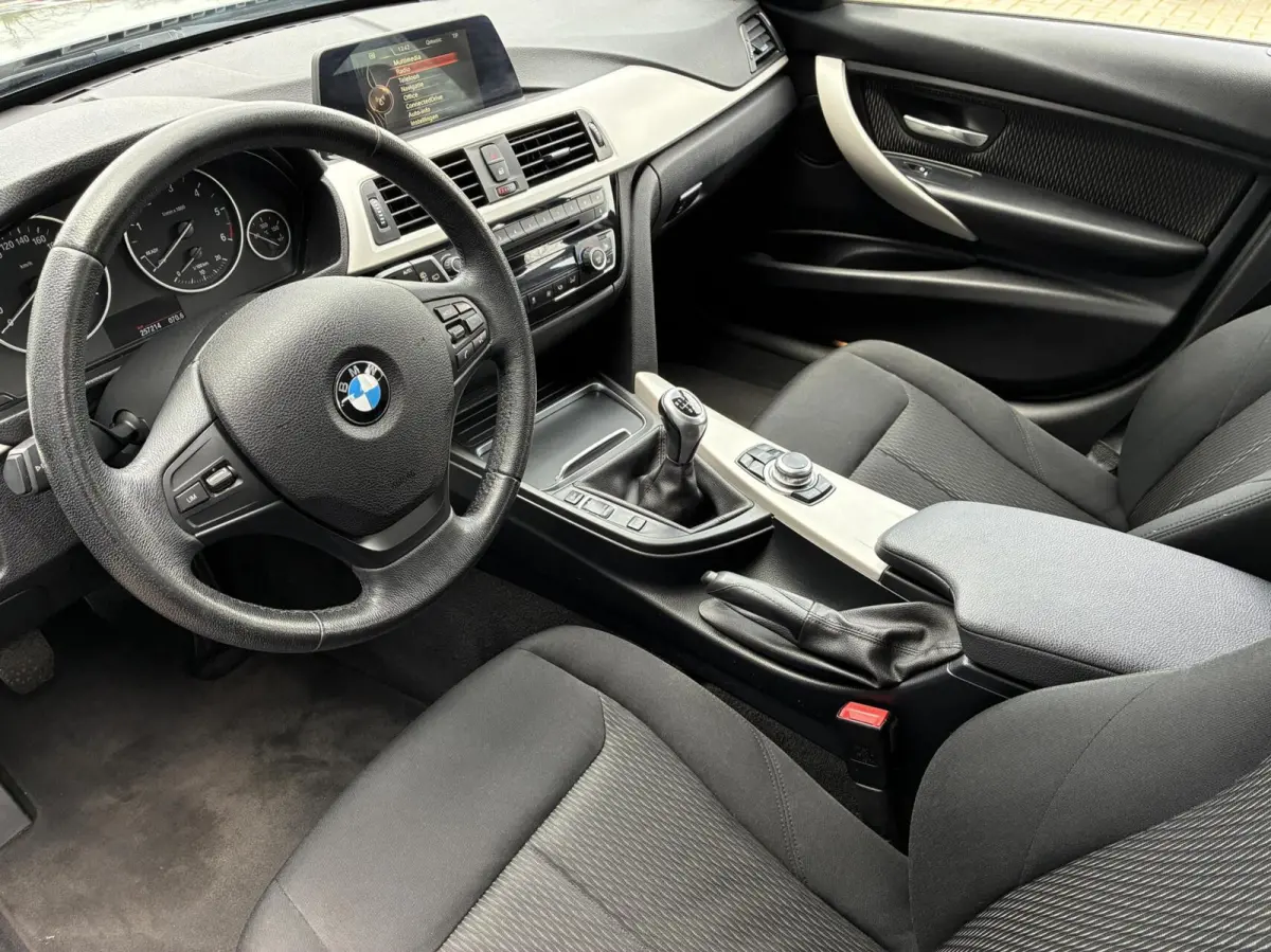 318d | CLIMA | NAVI | STOELVERWARMING