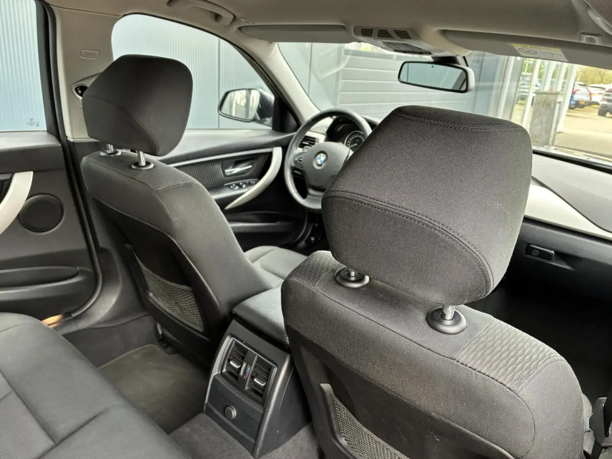 318d | CLIMA | NAVI | STOELVERWARMING