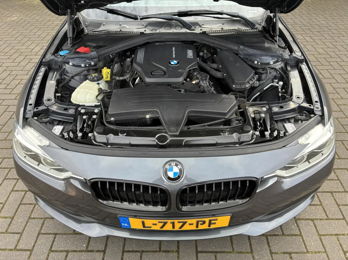 318d | CLIMA | NAVI | STOELVERWARMING