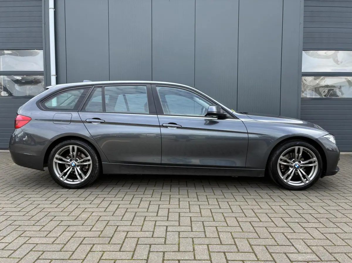 318d | CLIMA | NAVI | STOELVERWARMING