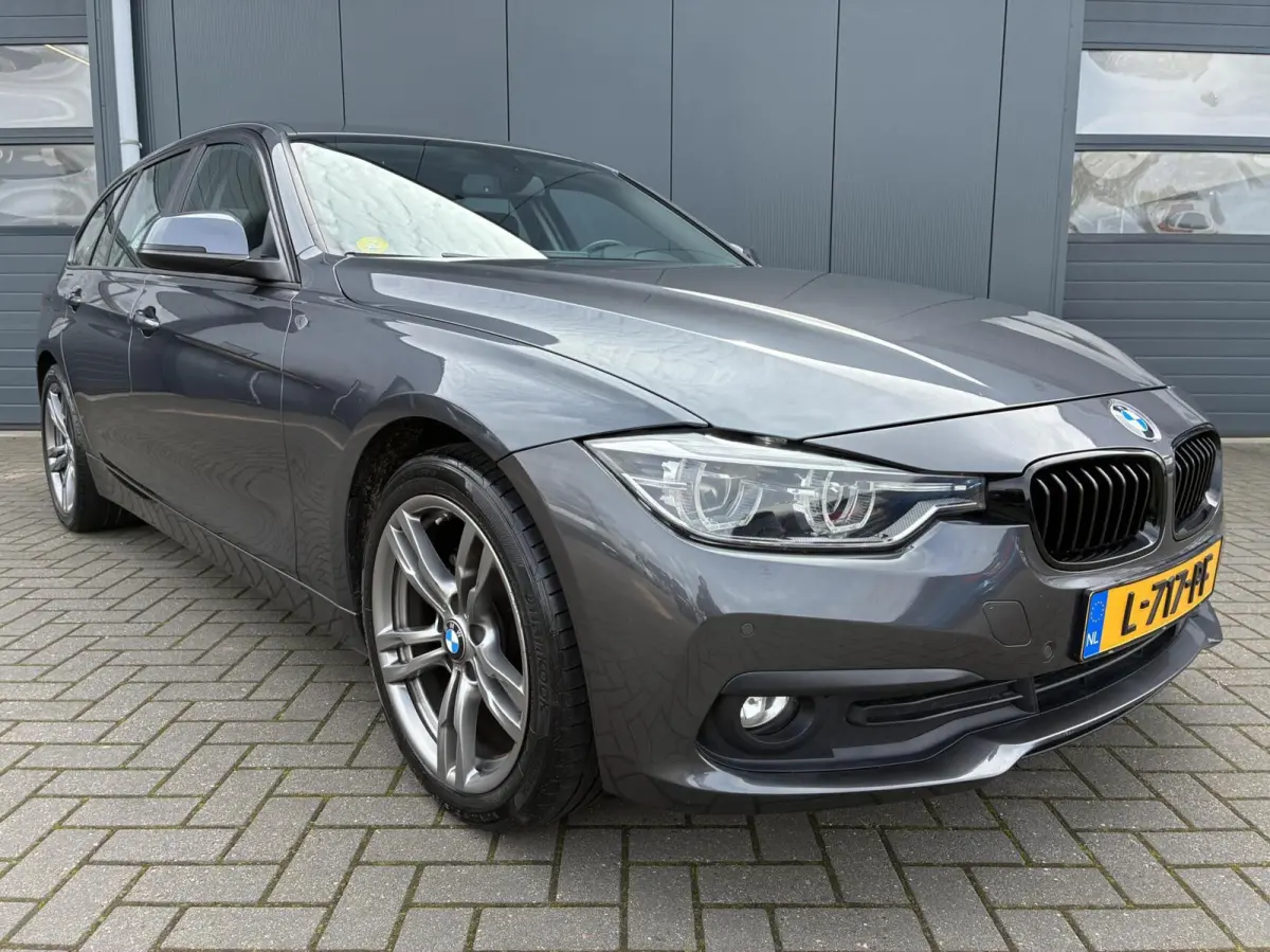318d | CLIMA | NAVI | STOELVERWARMING
