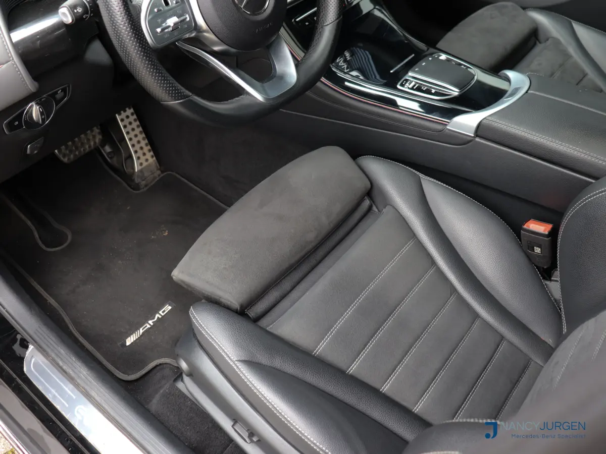 400 4M | AMG Line | SoH 97,3% | Panoramadak Elektr. | LED | Ambiente Verlichting | Parkeer Pakket | Camera | Trekhaak Elektr. | Met Batterijcertificaat