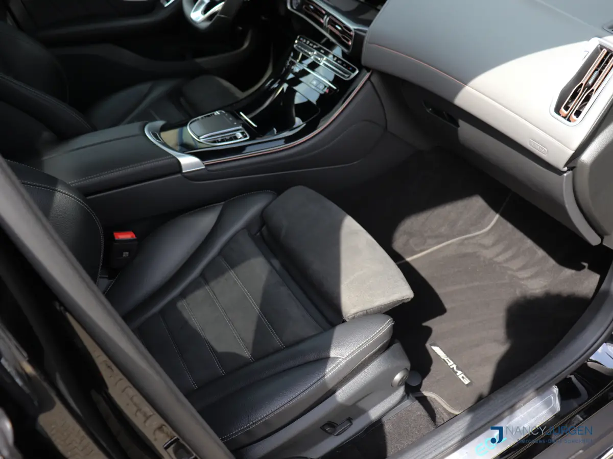 400 4M | AMG Line | SoH 97,3% | Panoramadak Elektr. | LED | Ambiente Verlichting | Parkeer Pakket | Camera | Trekhaak Elektr. | Met Batterijcertificaat
