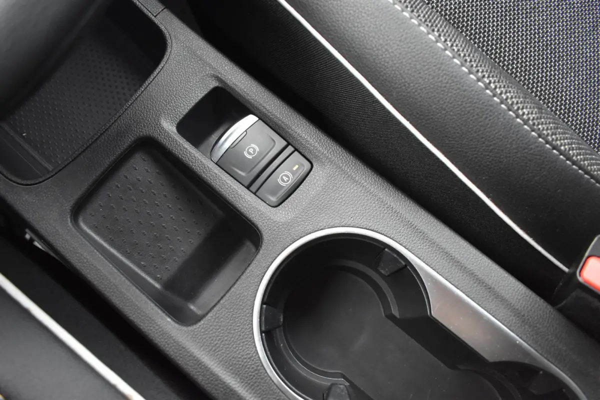 1.6 E-Tech Plug-in Hybrid 160 Edition One