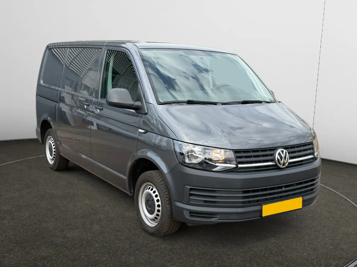 2.0 TDI Euro 6 L1 Highline - Carplay, Android Auto, Navi, Cruise, Clima, Grijs Kenteken