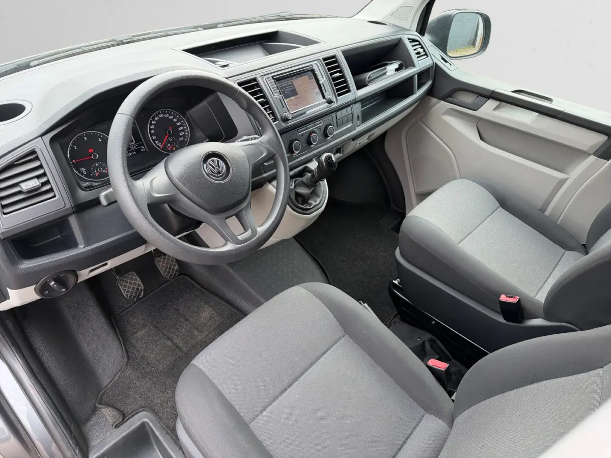 2.0 TDI Euro 6 L1 Highline - Carplay, Android Auto, Navi, Cruise, Clima, Grijs Kenteken