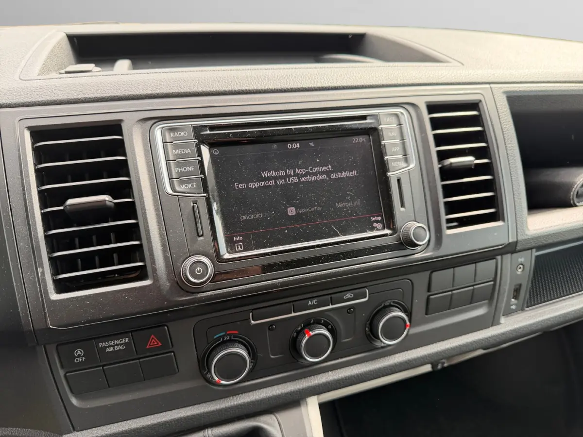 2.0 TDI Euro 6 L1 Highline - Carplay, Android Auto, Navi, Cruise, Clima, Grijs Kenteken