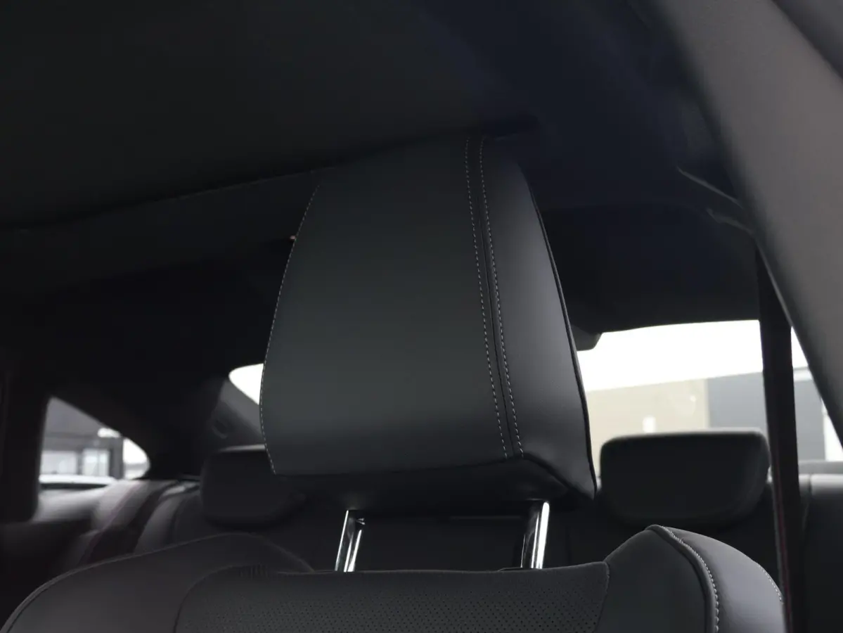 220 M Sport Design Edition M- Sport Pro / Harman Kardon / Comfort Acces / Panoramadak / Head-Up / Stoelverwarming