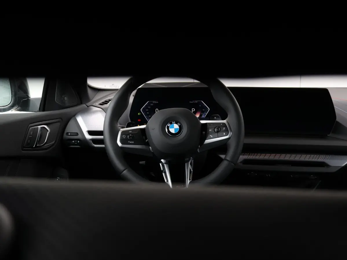 220 M Sport Design Edition M- Sport Pro / Harman Kardon / Comfort Acces / Panoramadak / Head-Up / Stoelverwarming